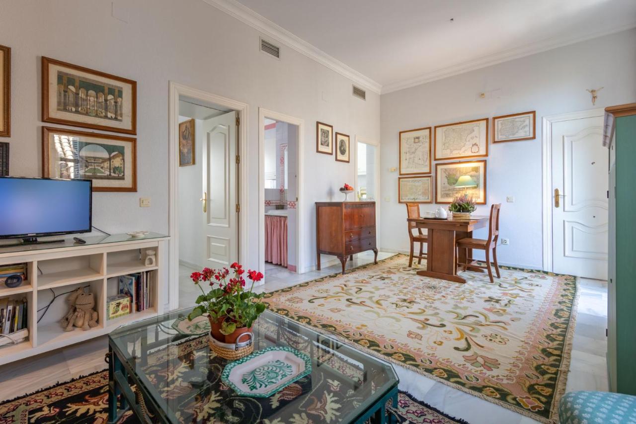 Holiday Apartment, 2 Pax, Historical Center Sevilla Bagian luar foto