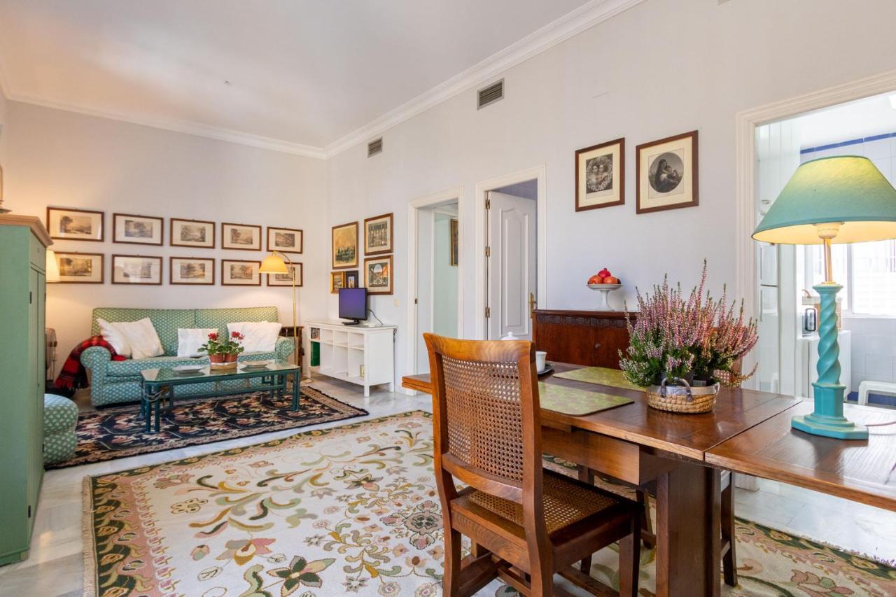 Holiday Apartment, 2 Pax, Historical Center Sevilla Bagian luar foto