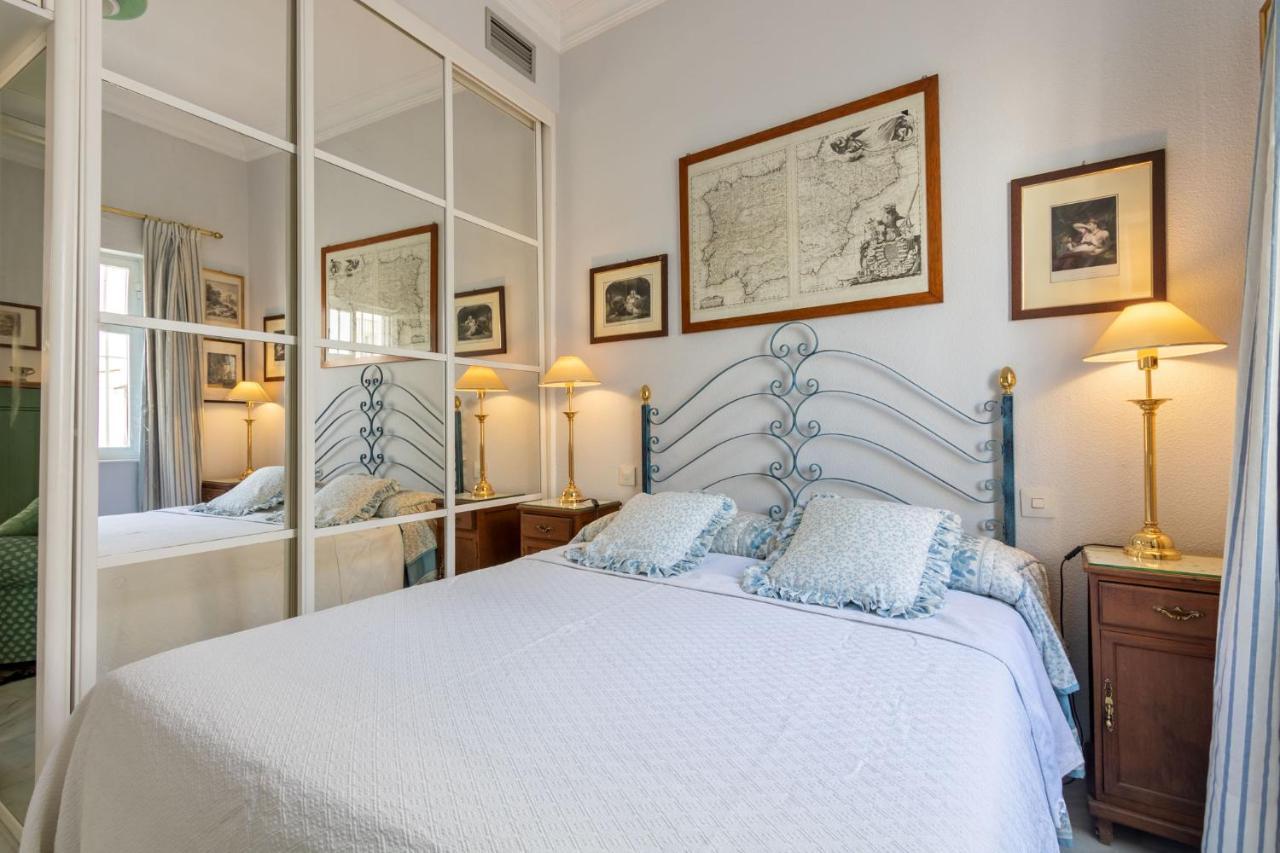 Holiday Apartment, 2 Pax, Historical Center Sevilla Bagian luar foto