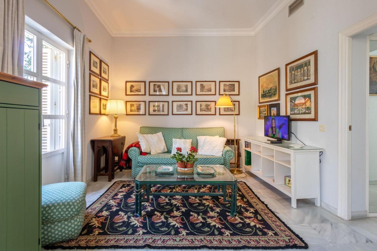 Holiday Apartment, 2 Pax, Historical Center Sevilla Bagian luar foto